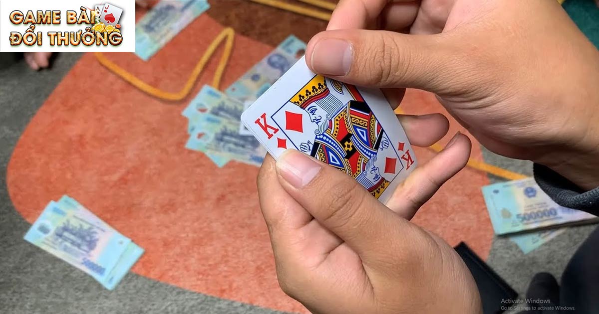 Có Nên Tham Gia Đánh Bài Liêng Bịp Khi Giải Trí Hay Không? 1 Bài liêng bịp là gì?