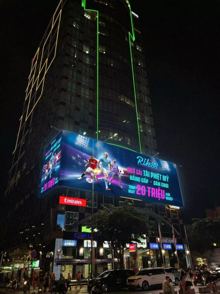 billboard rik88 tại phố đi bộ nguyễn huệ TPHCM